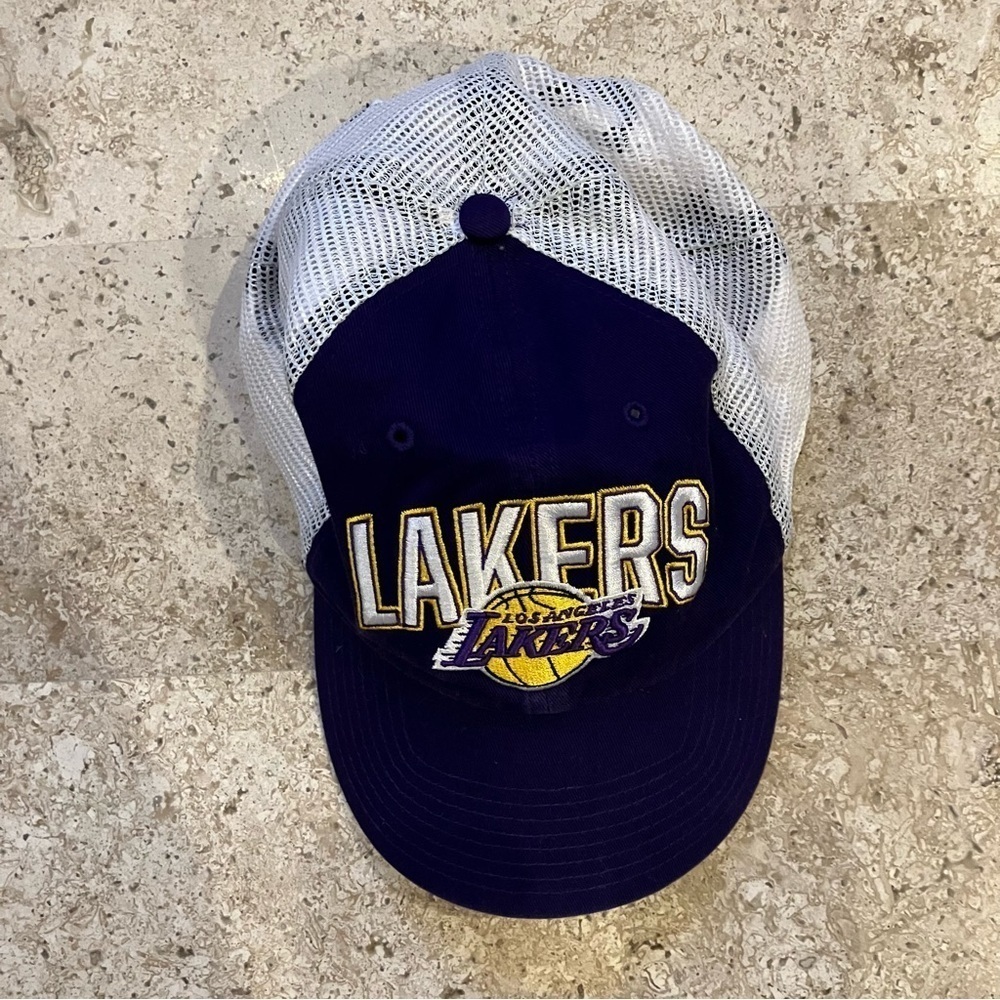 Vintage UTS NBA Los Angeles Lakers Adjustable Trucker Hat
